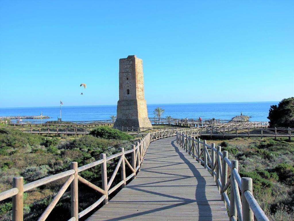 Estrelicia II Appartement Marbella Buitenkant foto