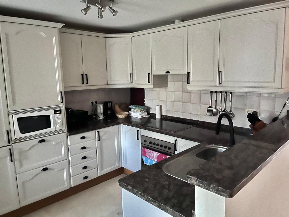 Estrelicia II Appartement Marbella Buitenkant foto