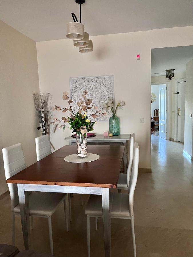 Estrelicia II Appartement Marbella Buitenkant foto