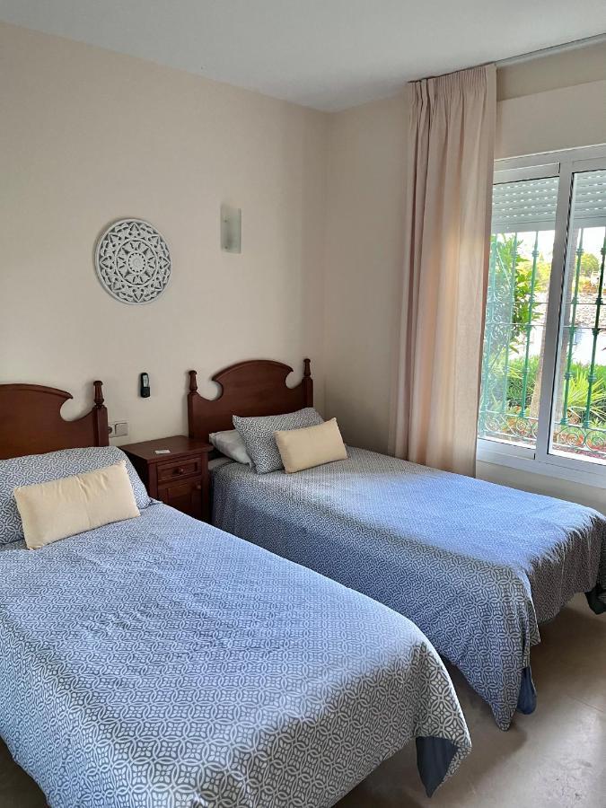 Estrelicia II Appartement Marbella Buitenkant foto