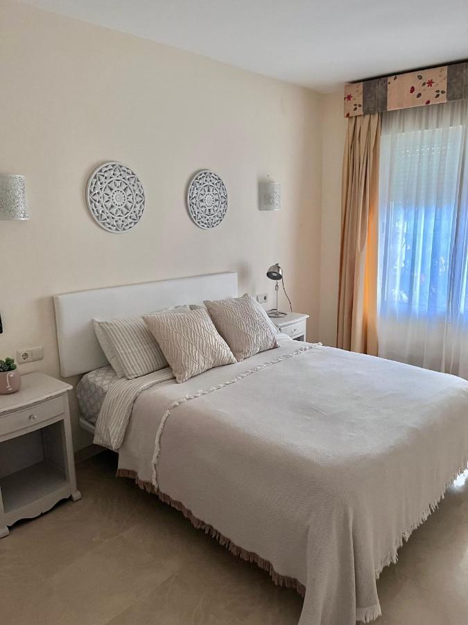 Estrelicia II Appartement Marbella Buitenkant foto
